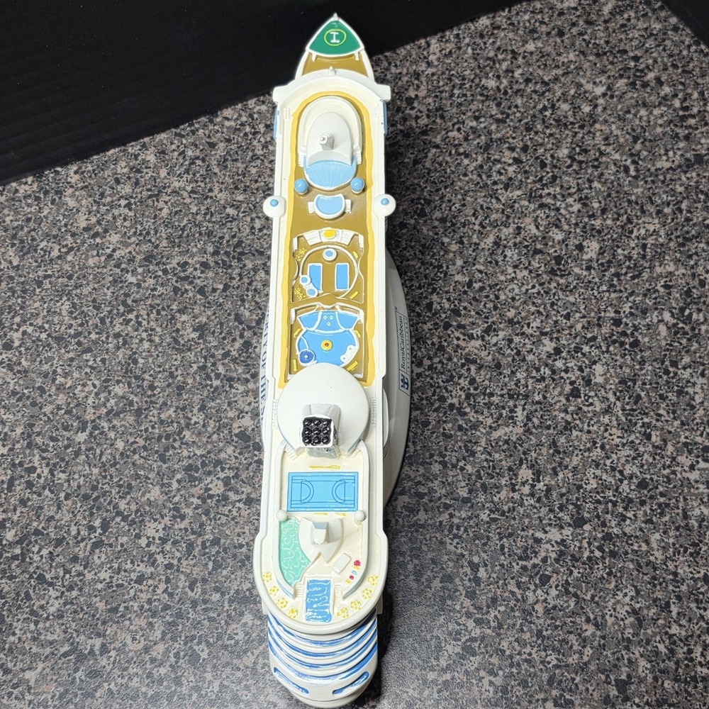 Royal Caribbean Voyager Of The Seas And Liberty Of The Seas 12" Ship Models - Picture 7 of 16